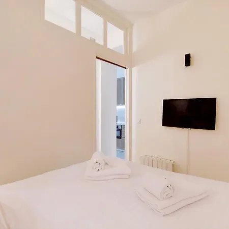 Pick A Flat's In Le Marais - Rue Vieille Du Temple